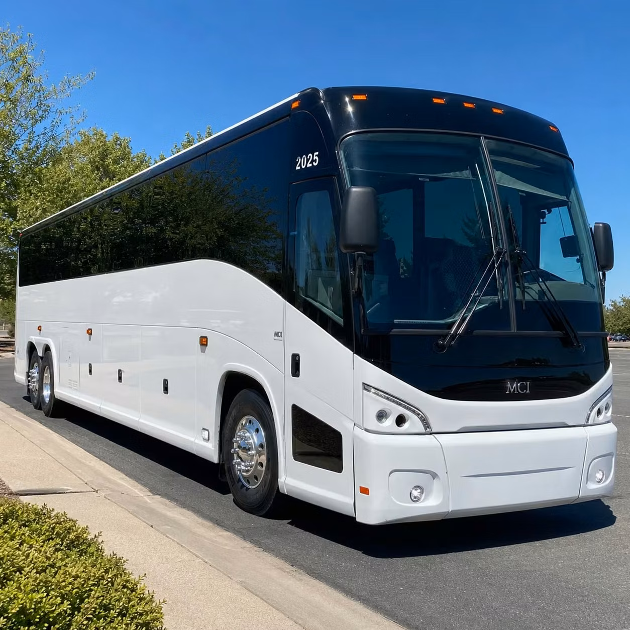 charter bus transportation for arlington sports teams bands and school groups traveling long distance